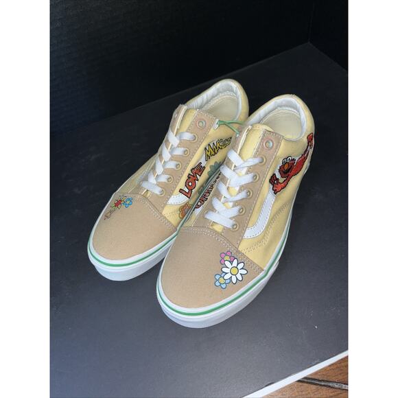 VANS x SESAME STREET ELMO OLD SKOOL‎ NATURAL Woman’s 7.5 Men’s 6 Embroidered NEW - Picture 1 of 9
